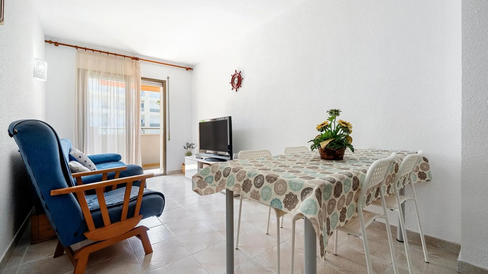 Apartment Apartamento Familiar En La Pineda Spain