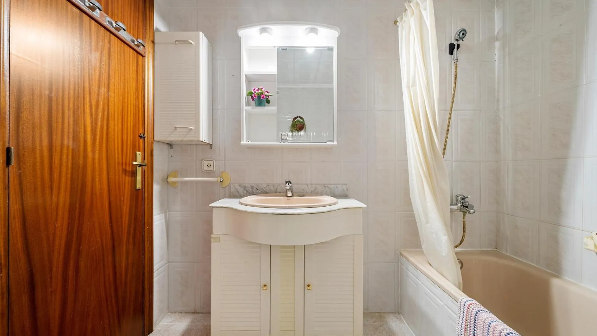 Apartamento Familiar En La Pineda Apartment