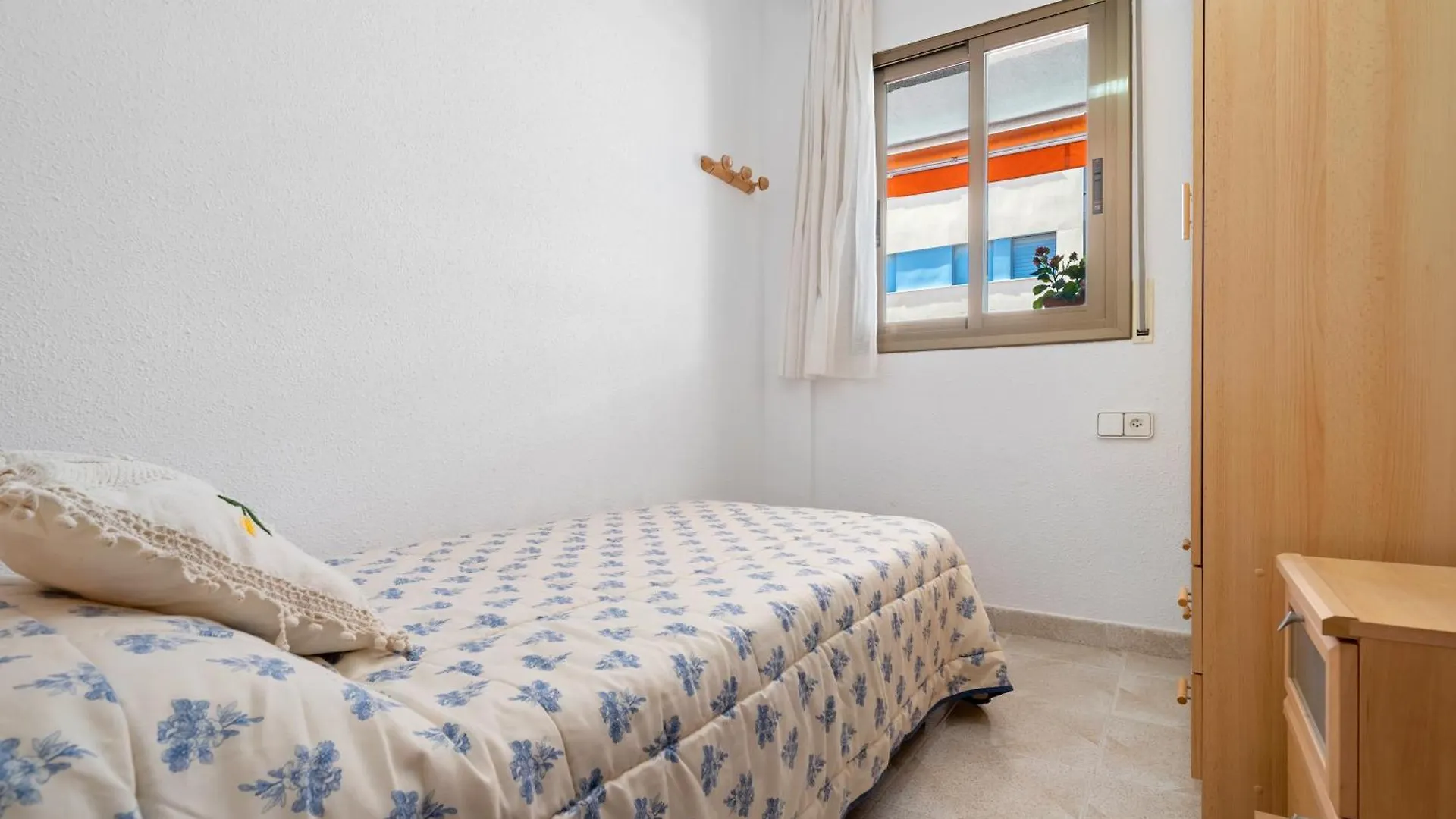Apartamento Familiar En La Pineda Spanien